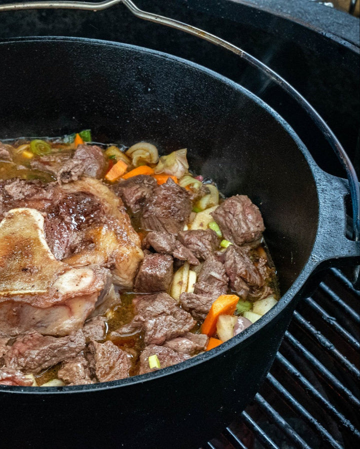 Beinschiebe geschmort, wie lang kochen, Wagyu Beinscheibe auf Grill mit Beilagen